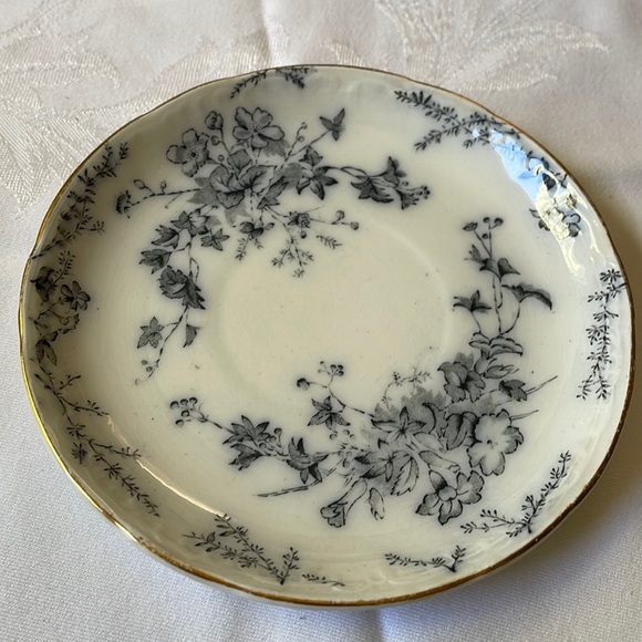 Anemone porcelain opaque Bridgewood & son England saucer vintage - Picture 1 of 6